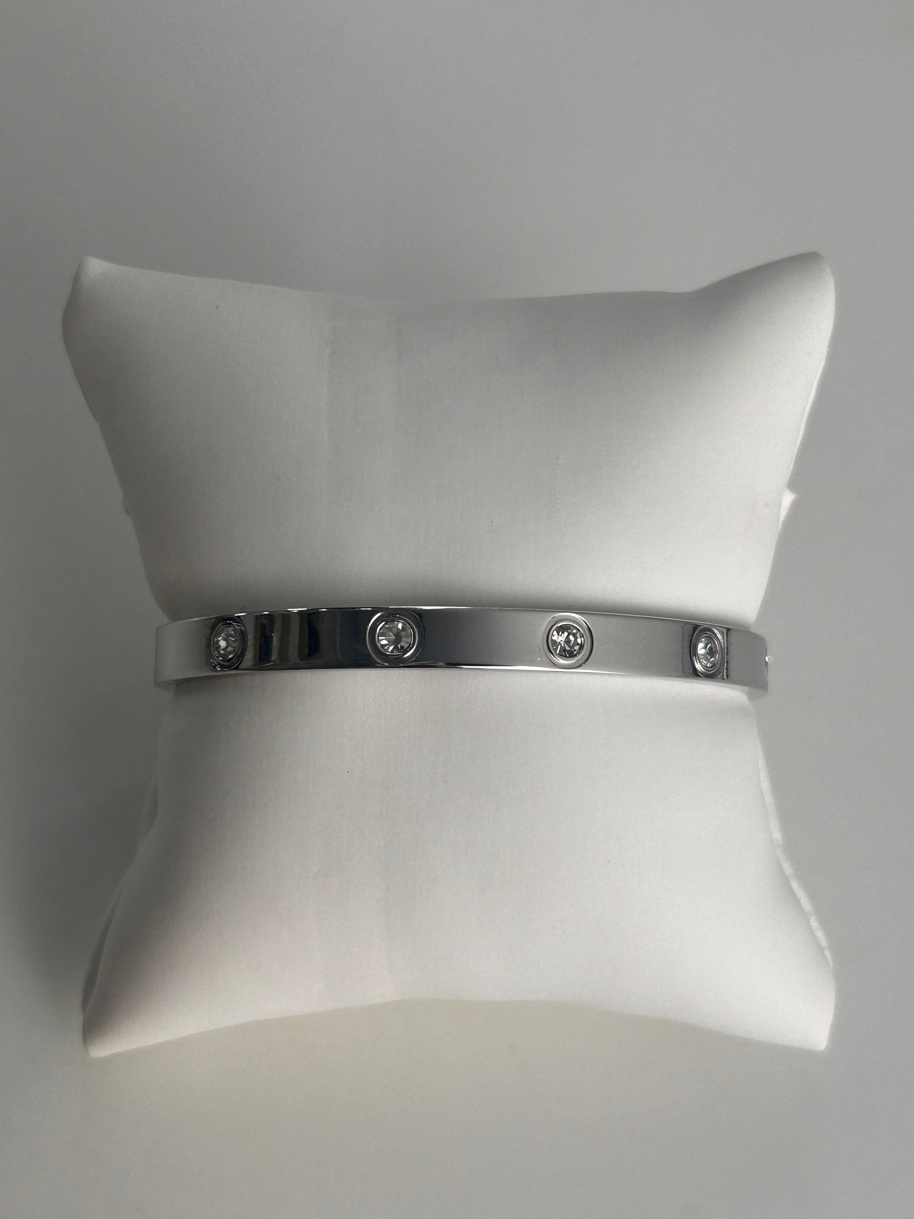 Classic diamond Cuff