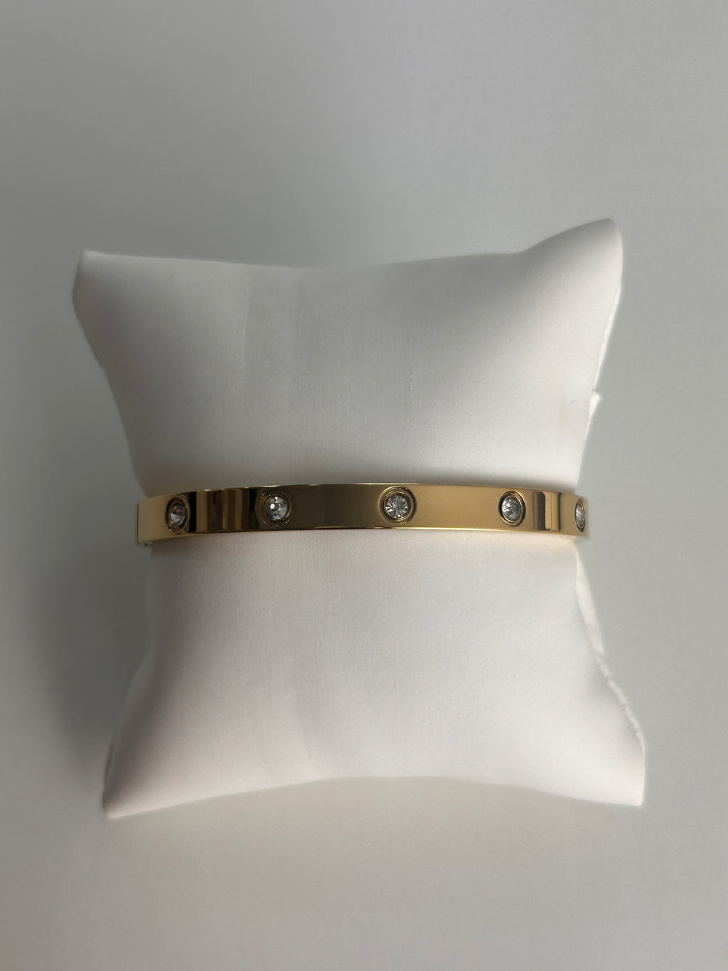 Classic diamond Cuff