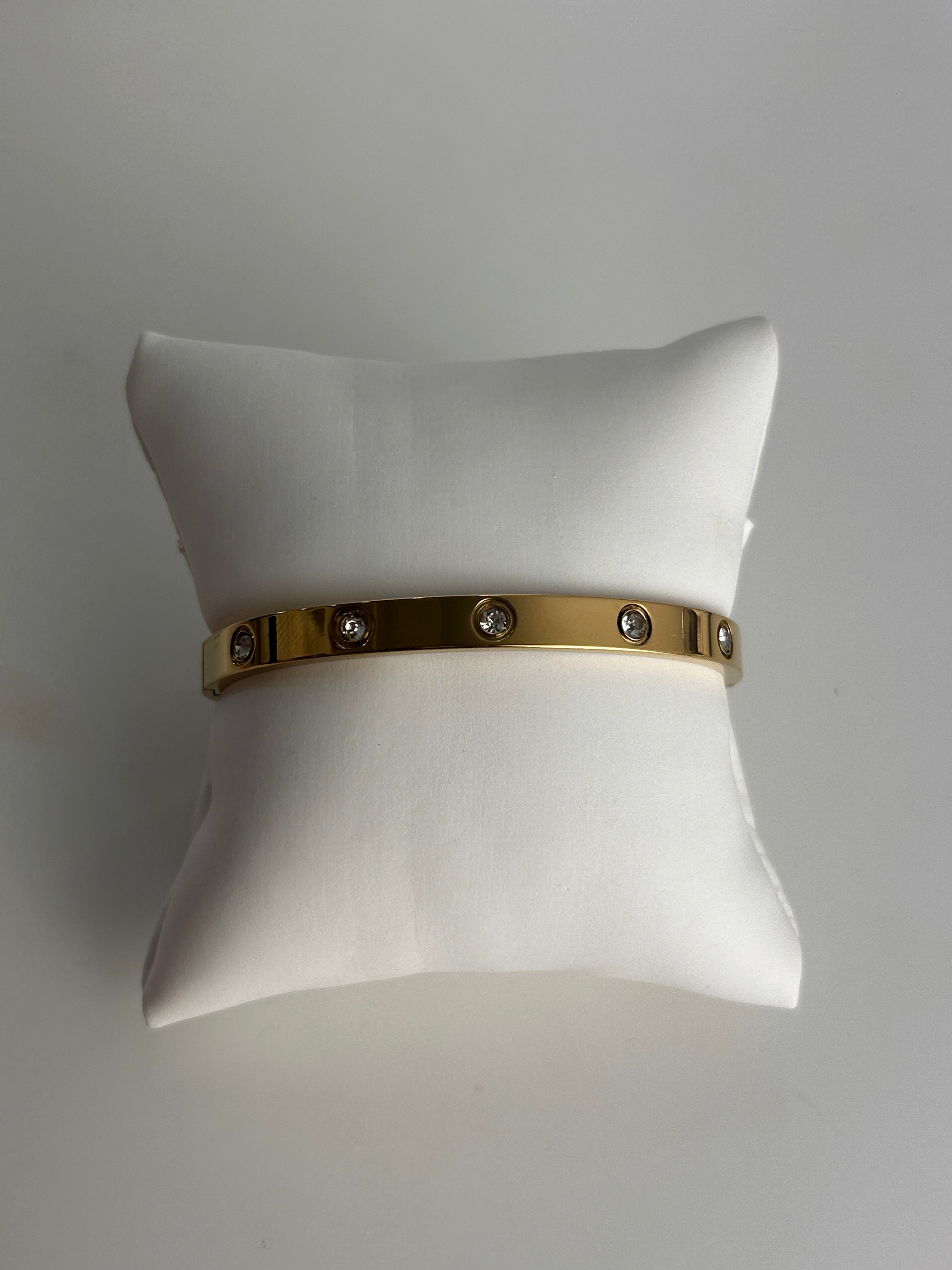 Classic diamond Cuff