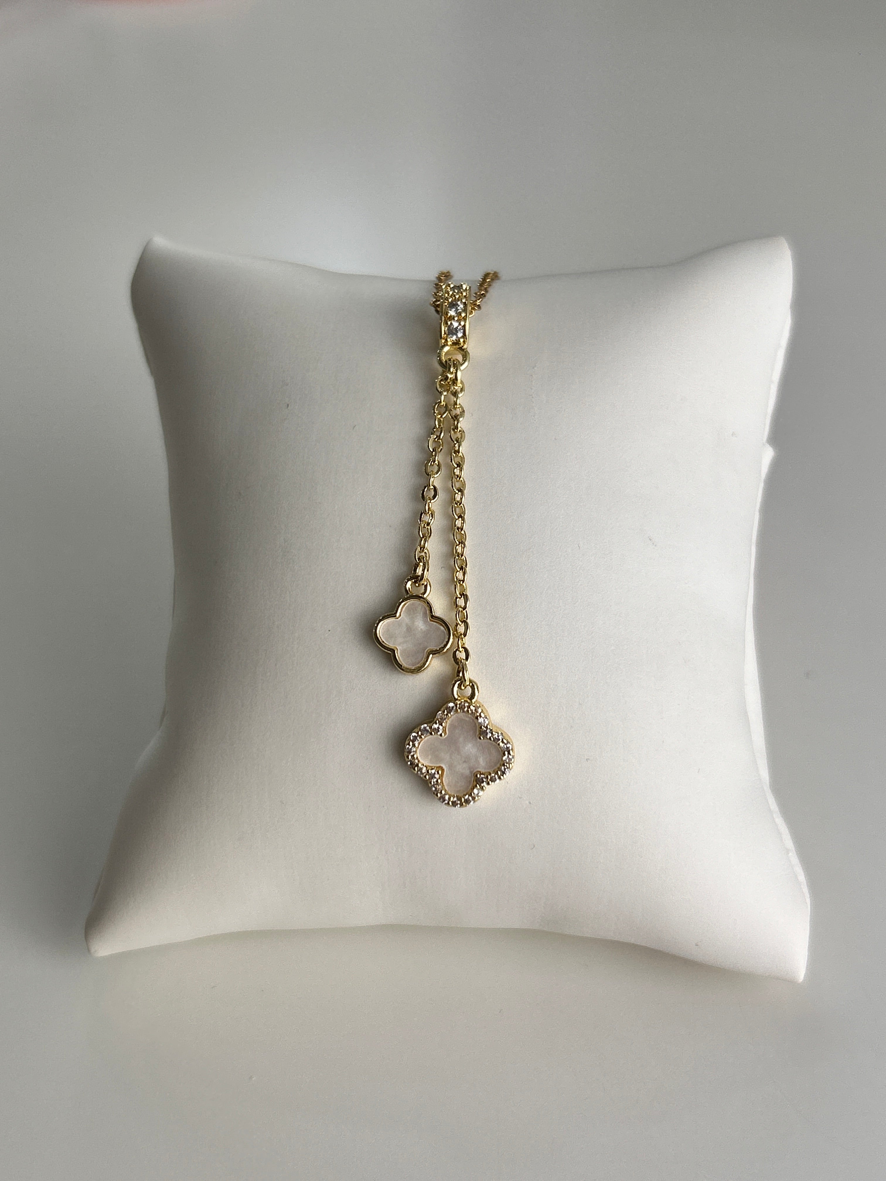 Elegant Clover Necklace