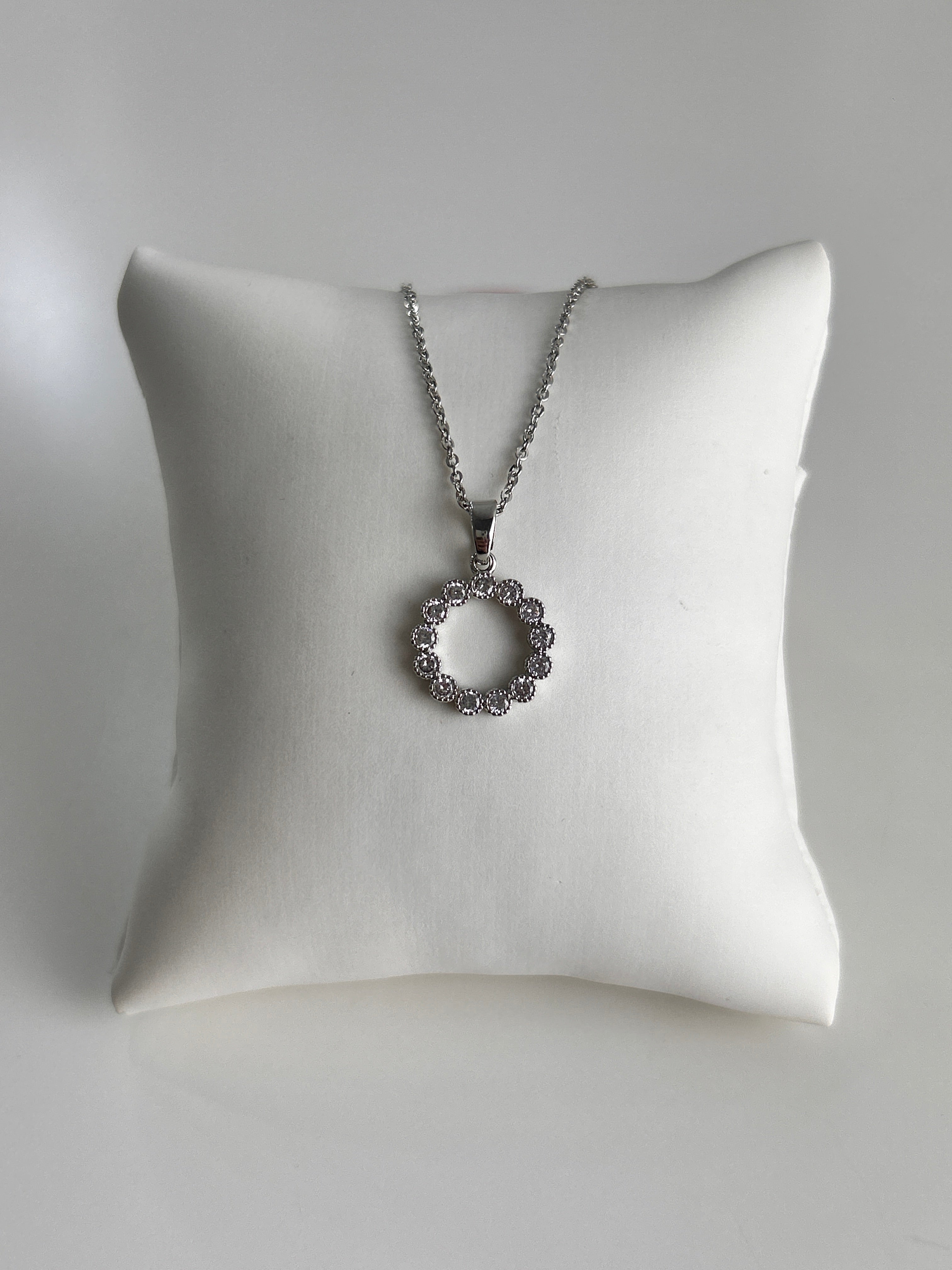 Elegant Pendant Necklace