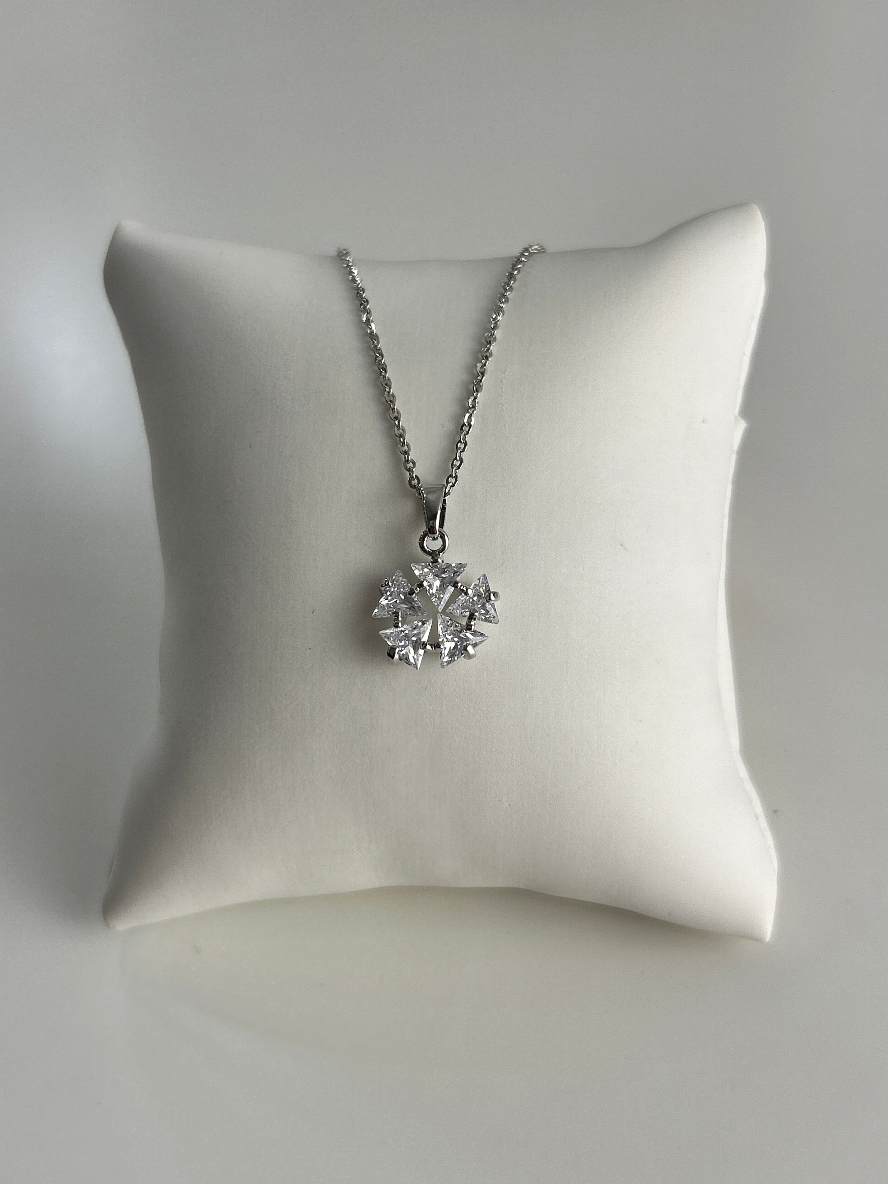 Gorgeous Silver Necklace