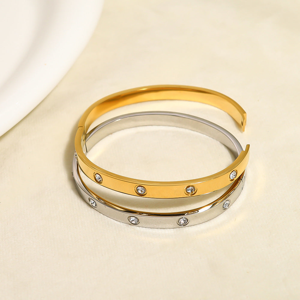 Classic diamond Cuff